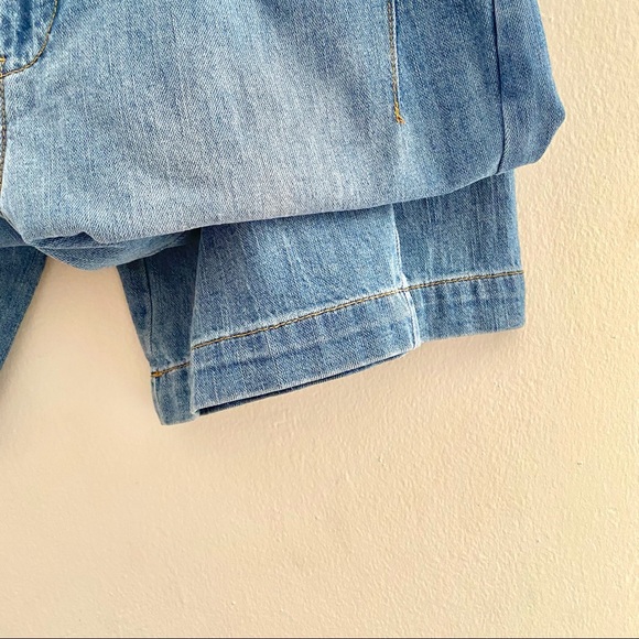 NWT: ANTHROPOLOGIE Pilcro | Single Front-Pleated, High Rise, Relaxed Fit Jeans - Picture 6 of 9